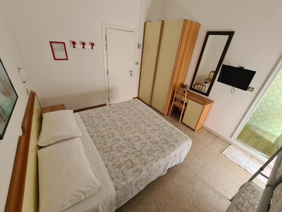 Hotel Camelia Rimini Chambre photo