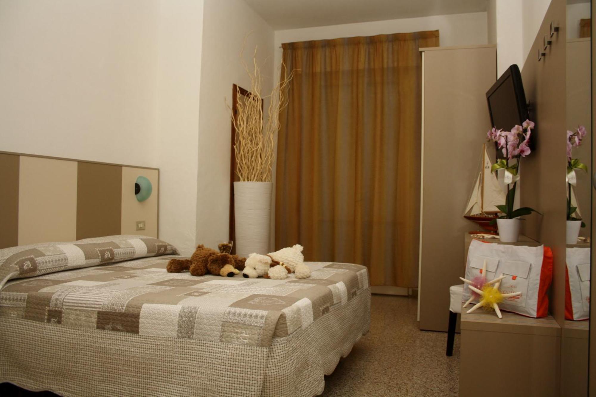 Hotel Camelia Rimini Extérieur photo