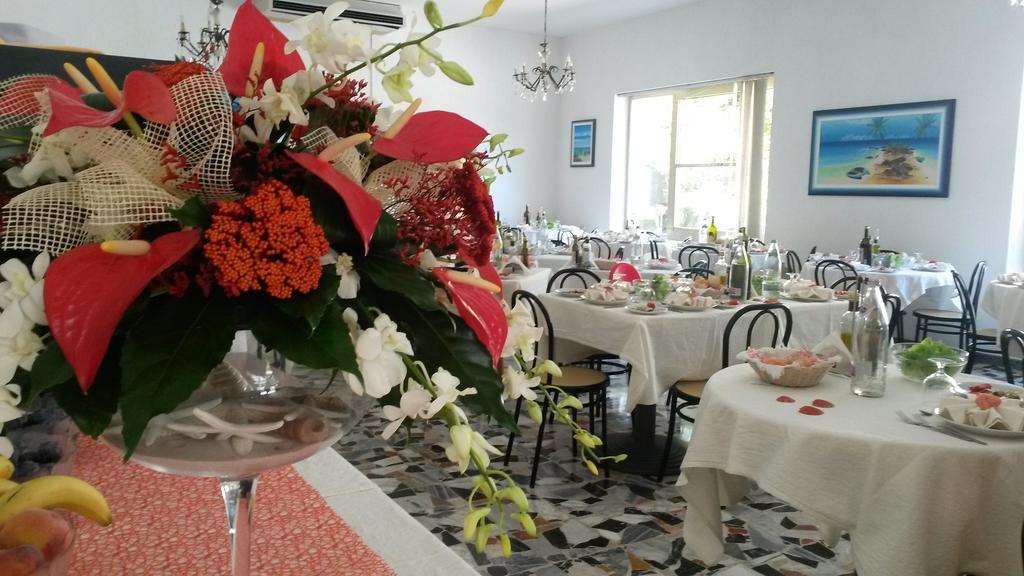 Hotel Camelia Rimini Extérieur photo